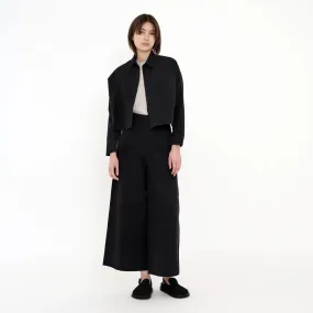 7115 By Szeki Black Heavy Canvas 3/4 Cropped Cotton Shirt Jacket