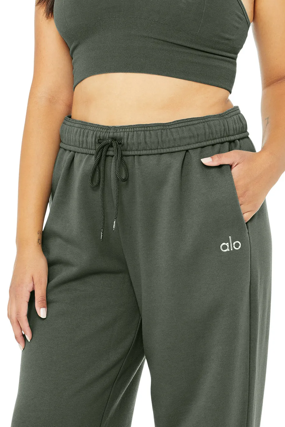 Accolade Straight Leg Sweatpant - Dark Cactus