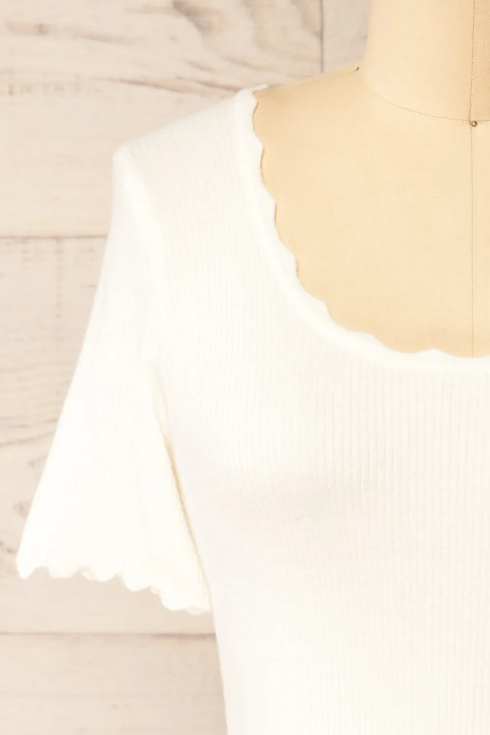 Brussels White | Cropped Ribbed Top