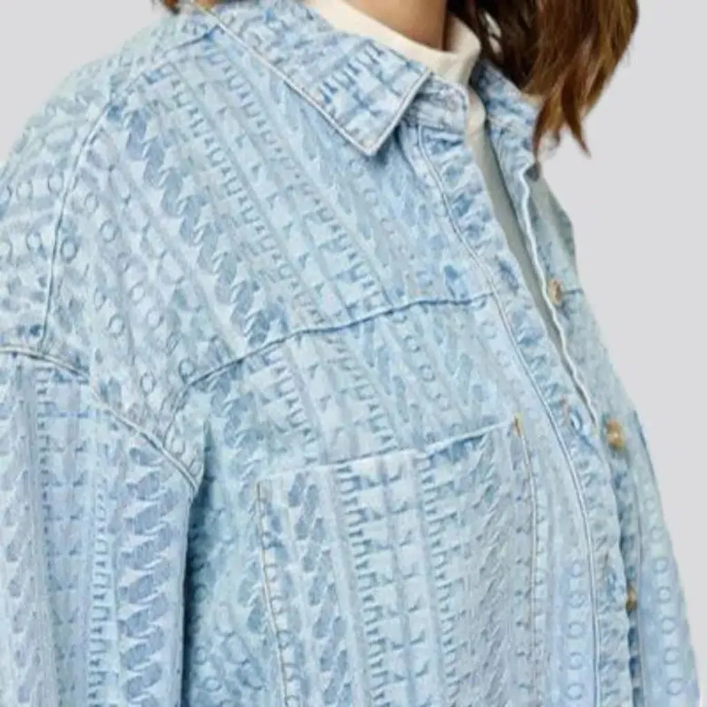 Embroidered women's denim jacket