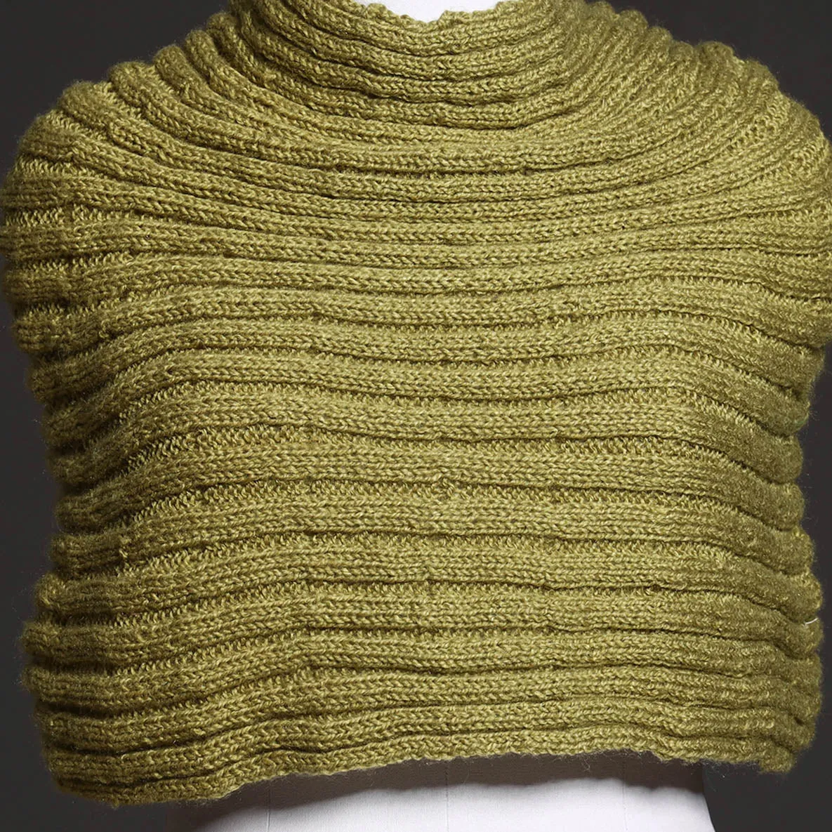 Green - Kumaun Hand Knitted Woolen Shrug