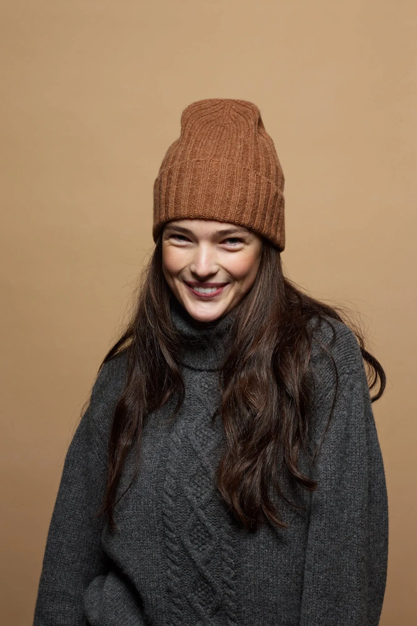 Lambswool Beanie Hat - Dark Camel