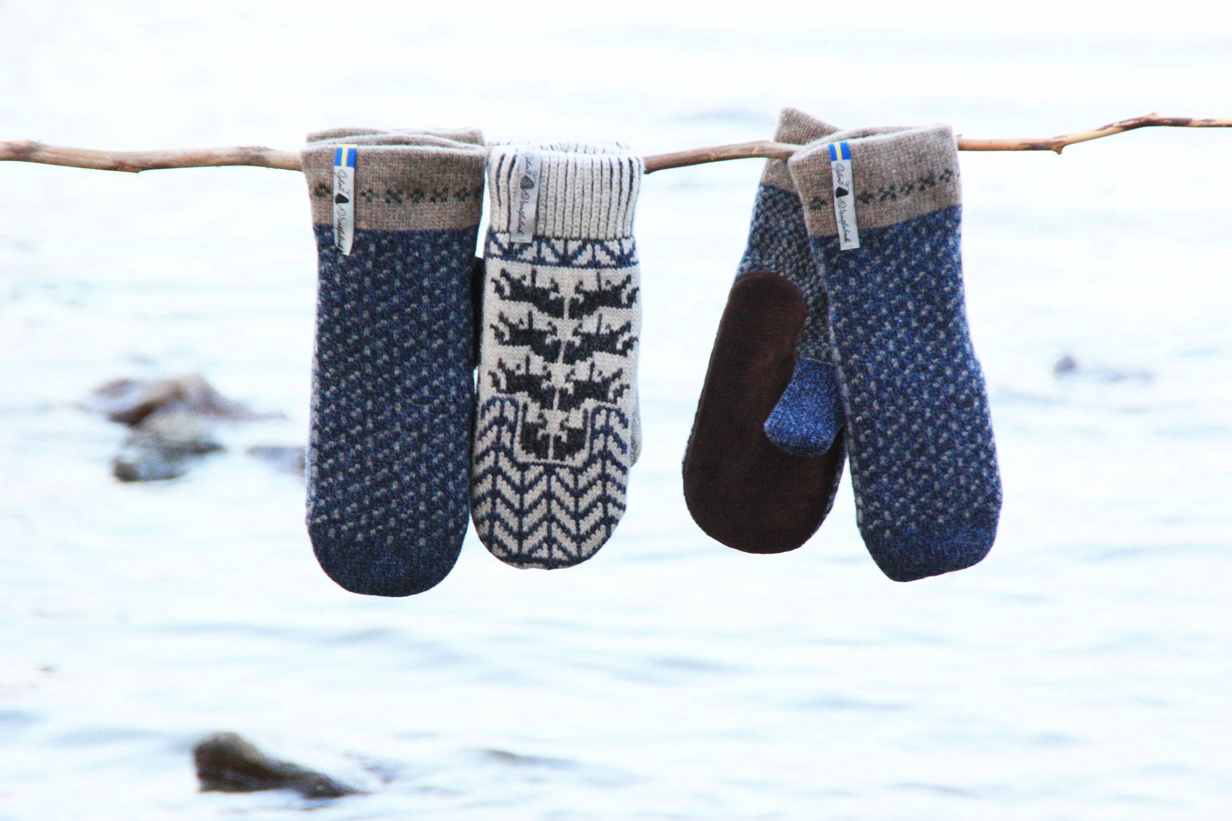 Skaftö Pattern Suede Palm Swedish Mittens