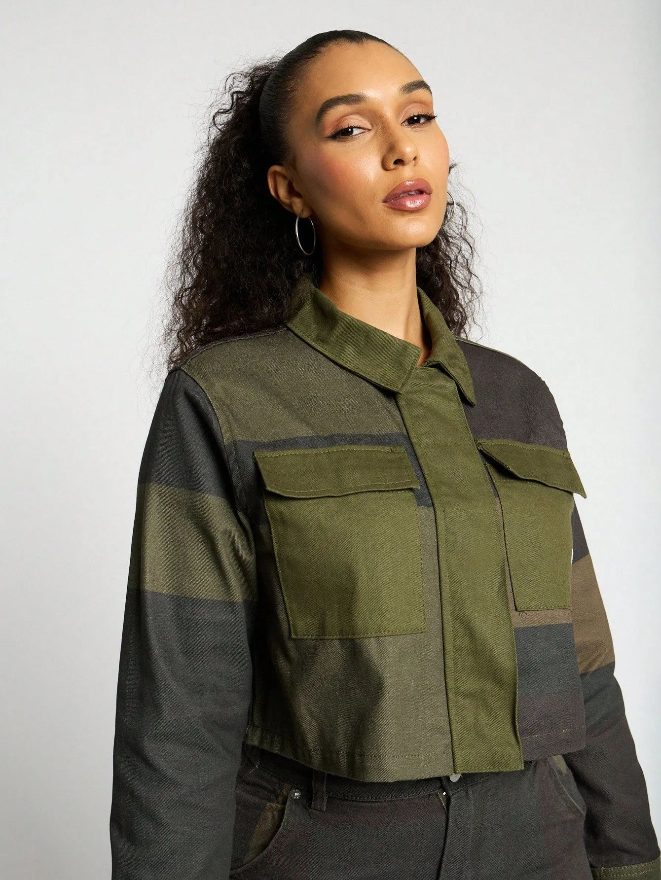 SUMWON WOMEN Color Block Patch Cropped Jacket