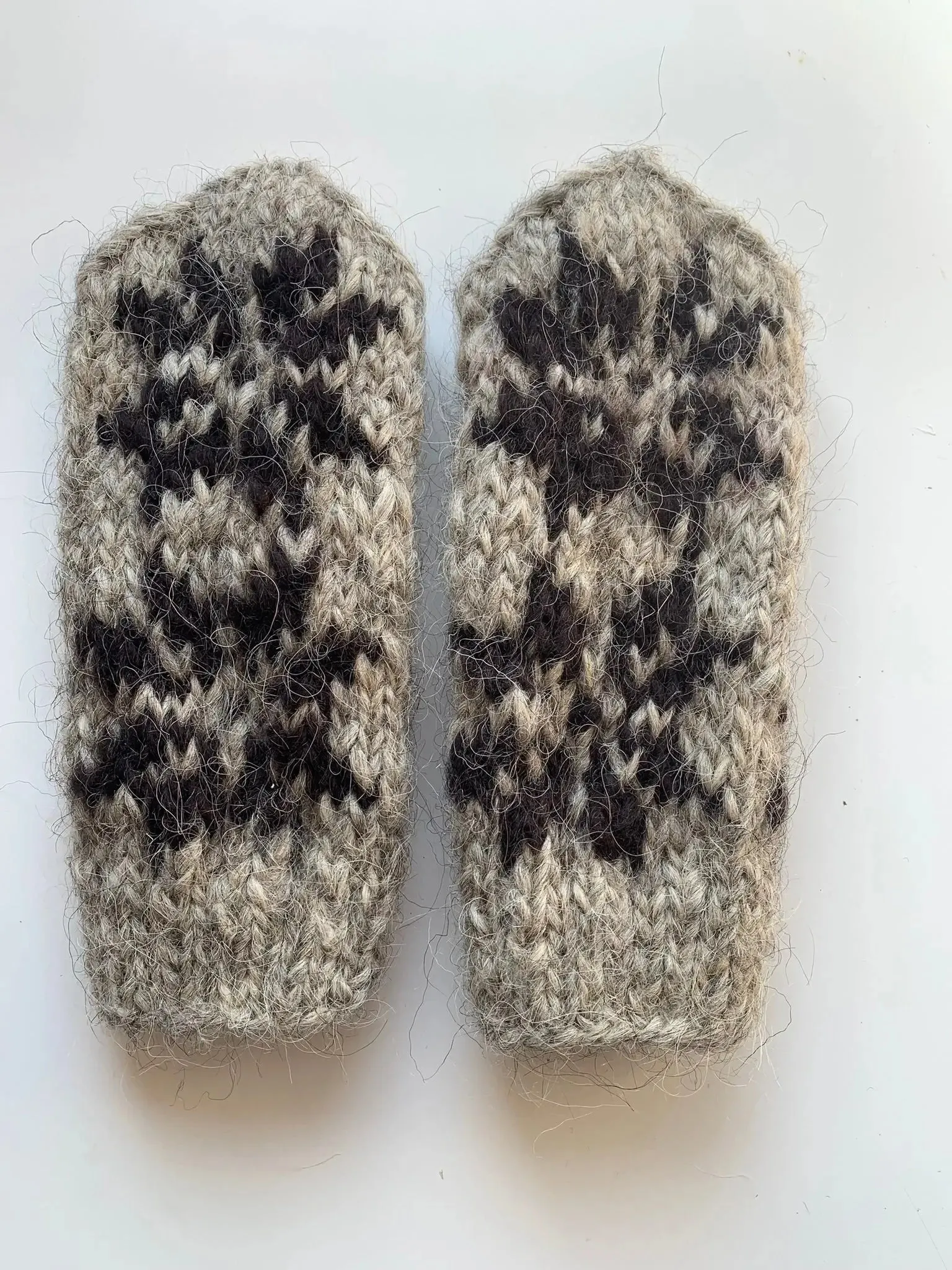 Woolen winter mittens