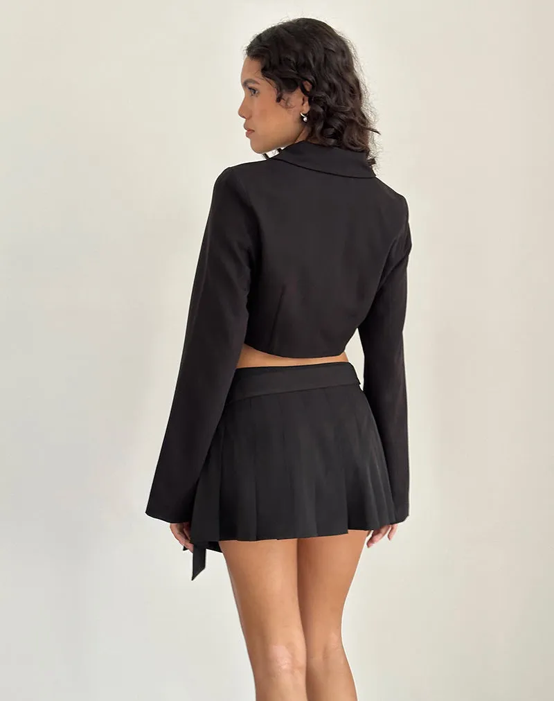 Zaviya Cropped Jacket in Black